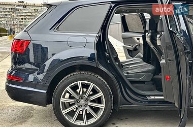 Внедорожник / Кроссовер Audi Q7 2015 в Львове