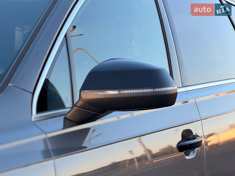 Внедорожник / Кроссовер Audi Q7 2016 в Кривом Роге