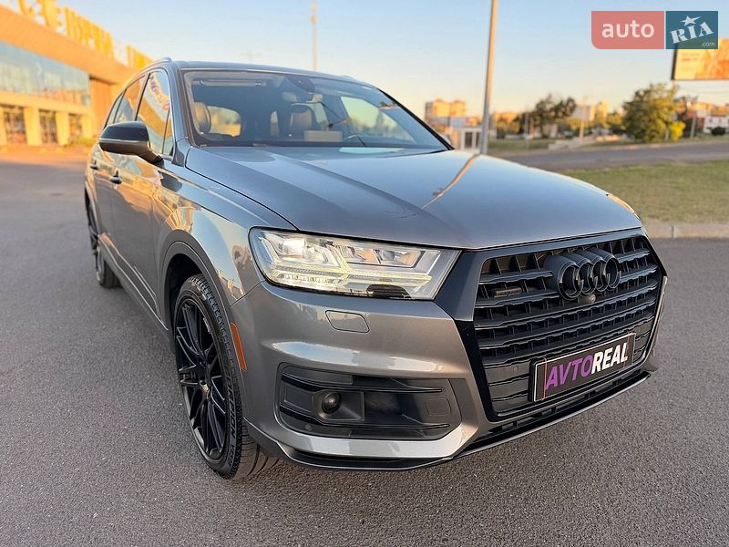 Внедорожник / Кроссовер Audi Q7 2016 в Кривом Роге