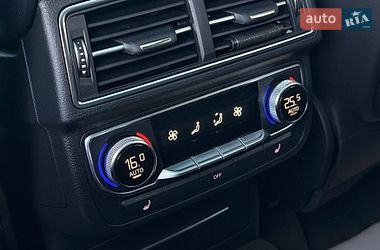 Внедорожник / Кроссовер Audi Q7 2016 в Кривом Роге