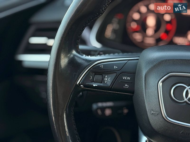 Внедорожник / Кроссовер Audi Q7 2016 в Кривом Роге