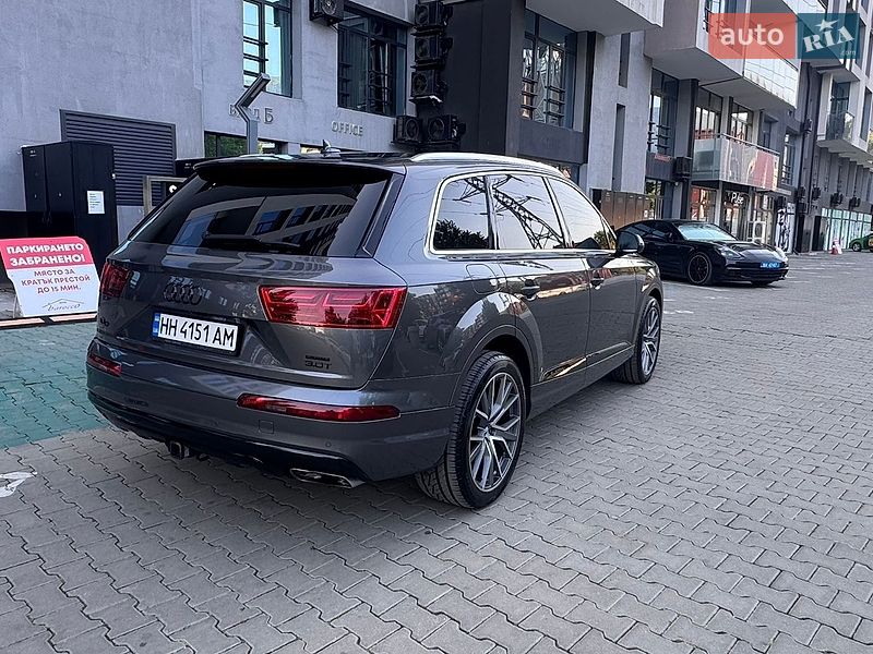 Позашляховик / Кросовер Audi Q7 2018 в Одесі