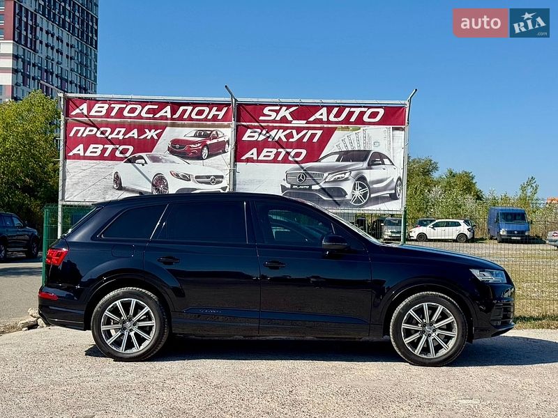 Внедорожник / Кроссовер Audi Q7 2018 в Киеве