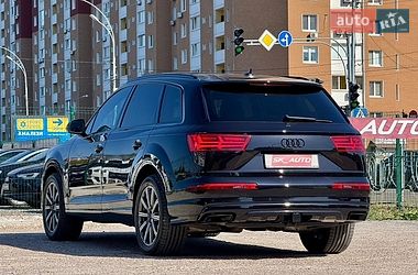 Внедорожник / Кроссовер Audi Q7 2018 в Киеве