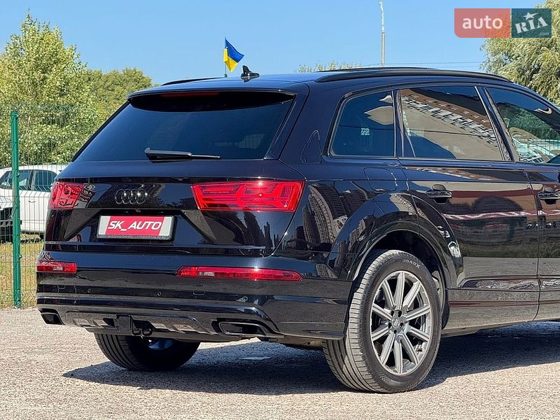 Внедорожник / Кроссовер Audi Q7 2018 в Киеве