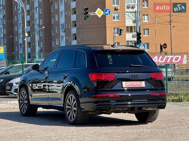 Внедорожник / Кроссовер Audi Q7 2018 в Киеве