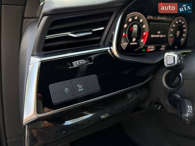 Внедорожник / Кроссовер Audi Q7 2020 в Киеве