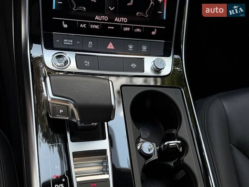 Внедорожник / Кроссовер Audi Q7 2020 в Киеве
