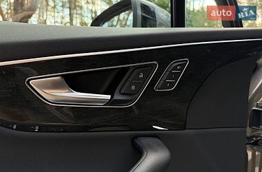 Внедорожник / Кроссовер Audi Q7 2020 в Киеве