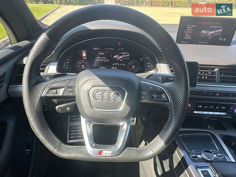 Позашляховик / Кросовер Audi Q7 2019 в Одесі