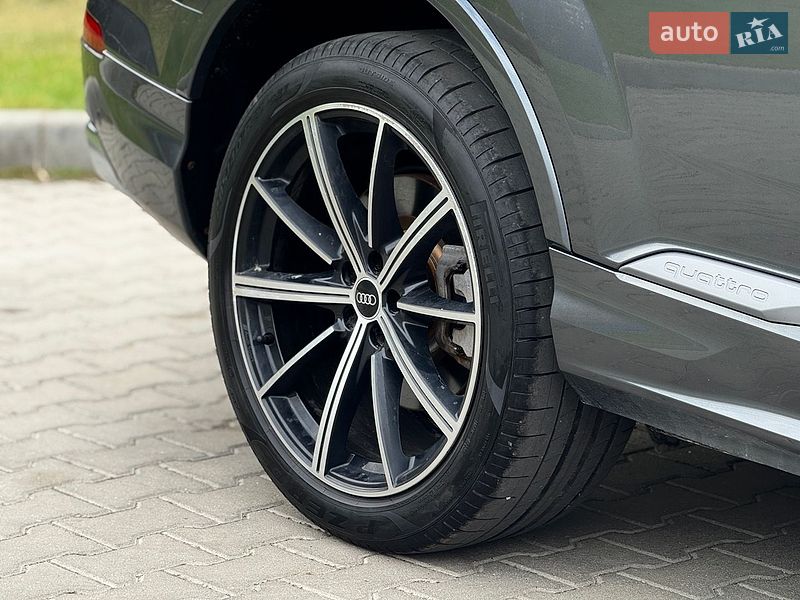 Внедорожник / Кроссовер Audi Q7 2021 в Тернополе