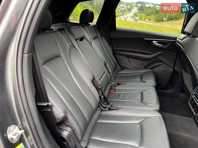Внедорожник / Кроссовер Audi Q7 2021 в Тернополе