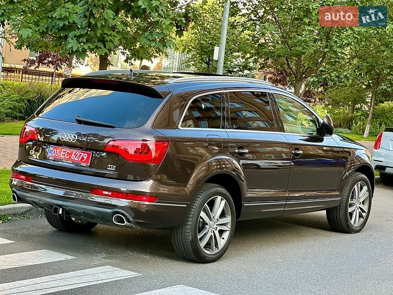 Позашляховик / Кросовер Audi Q7 2013 в Києві