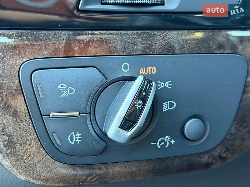 Внедорожник / Кроссовер Audi Q7 2016 в Киеве