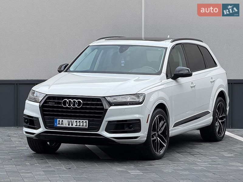Позашляховик / Кросовер Audi Q7 2017 в Рівному