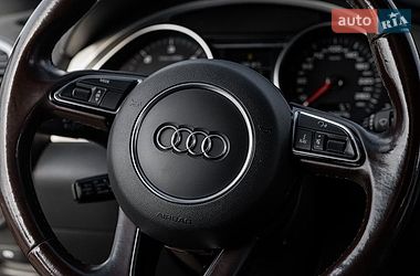 Позашляховик / Кросовер Audi Q7 2015 в Ужгороді