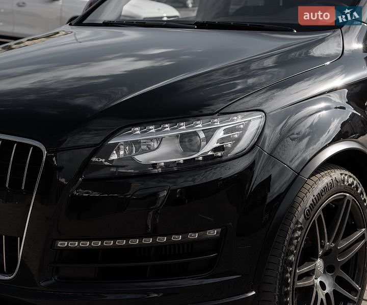 Позашляховик / Кросовер Audi Q7 2015 в Ужгороді
