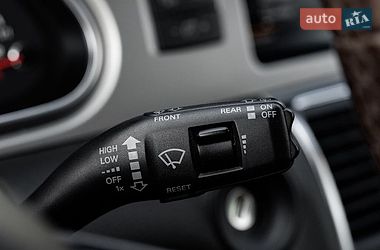 Позашляховик / Кросовер Audi Q7 2015 в Ужгороді