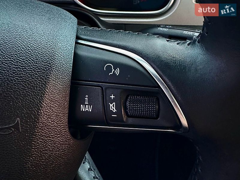 Позашляховик / Кросовер Audi Q7 2014 в Києві