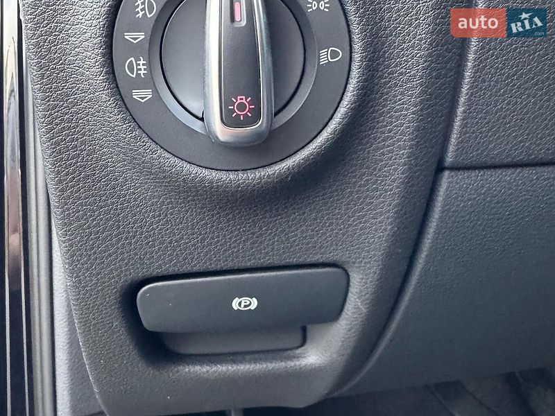 Позашляховик / Кросовер Audi Q7 2014 в Києві