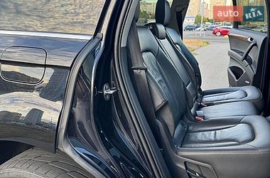 Позашляховик / Кросовер Audi Q7 2014 в Києві