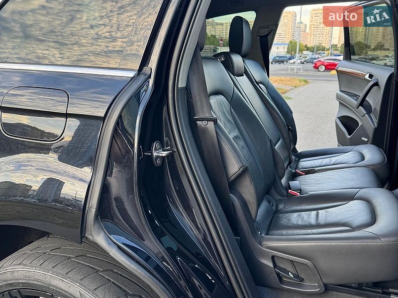 Позашляховик / Кросовер Audi Q7 2014 в Києві