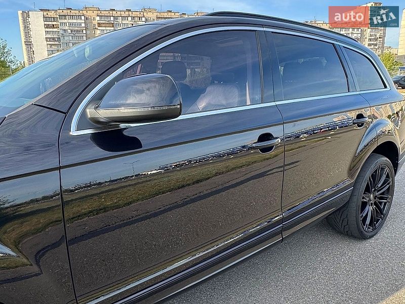 Позашляховик / Кросовер Audi Q7 2014 в Києві