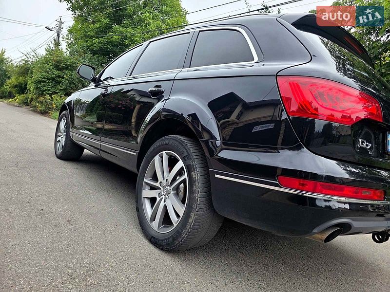 Позашляховик / Кросовер Audi Q7 2012 в Хмельницькому