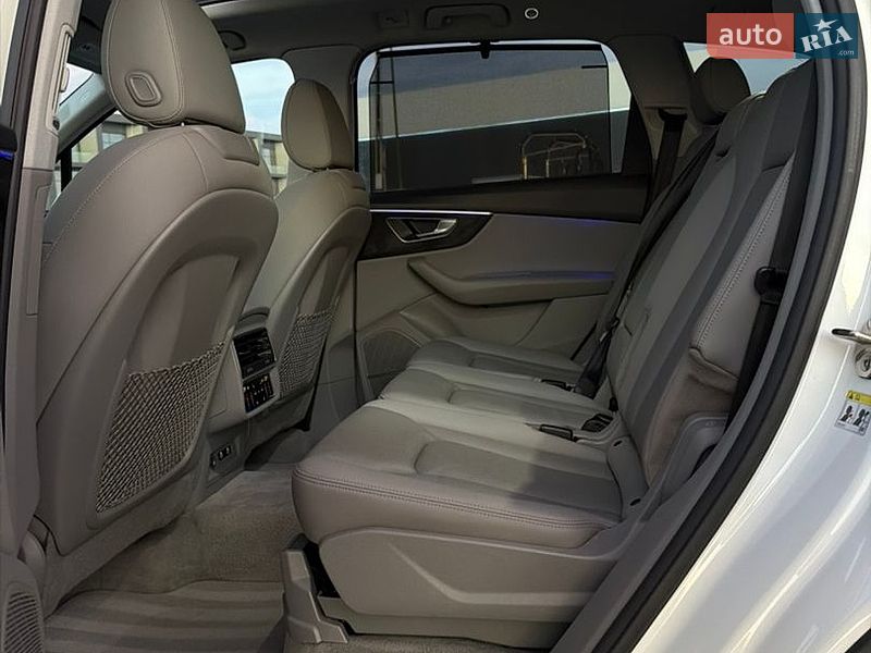 Позашляховик / Кросовер Audi Q7 2022 в Львові