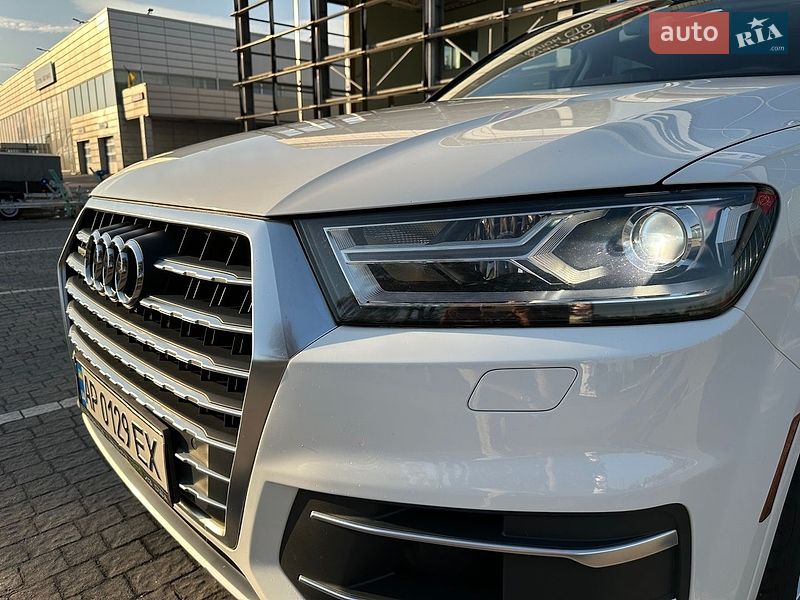Внедорожник / Кроссовер Audi Q7 2017 в Запорожье