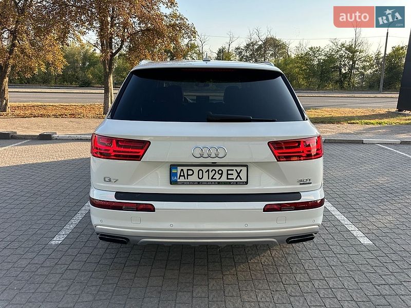 Внедорожник / Кроссовер Audi Q7 2017 в Запорожье