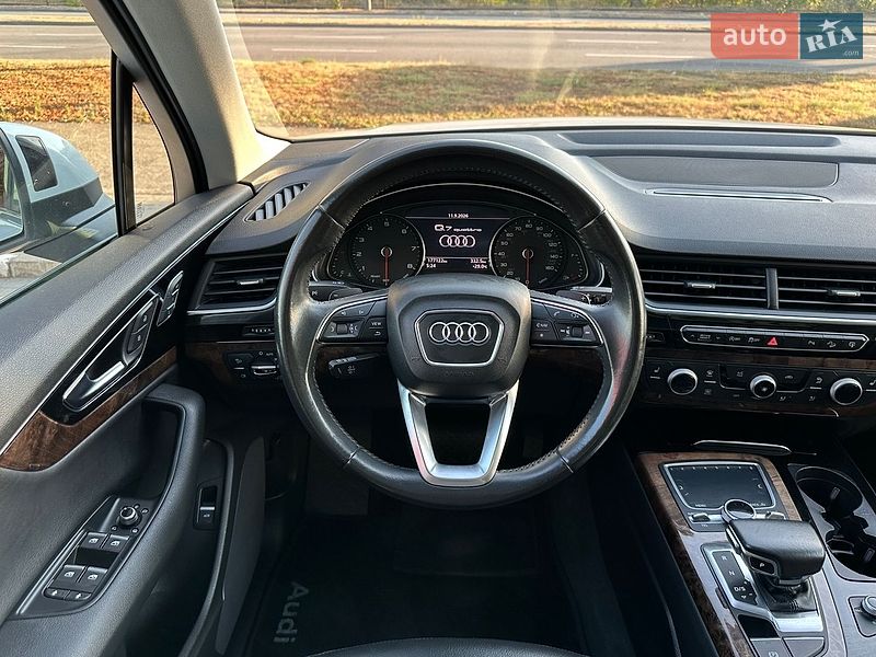 Внедорожник / Кроссовер Audi Q7 2017 в Запорожье