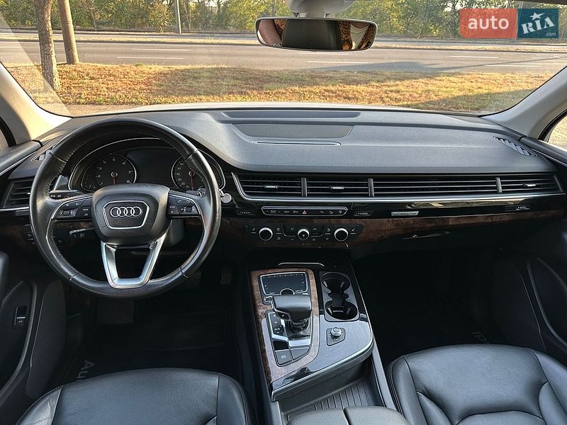 Внедорожник / Кроссовер Audi Q7 2017 в Запорожье