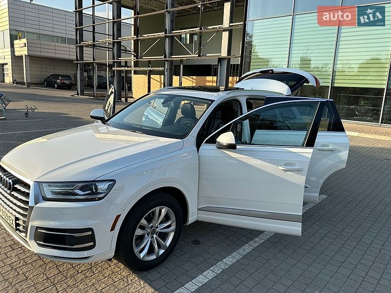 Внедорожник / Кроссовер Audi Q7 2017 в Запорожье