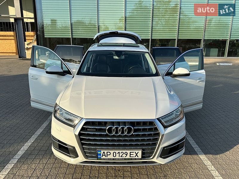 Внедорожник / Кроссовер Audi Q7 2017 в Запорожье