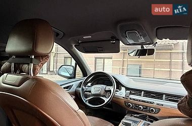 Позашляховик / Кросовер Audi Q7 2017 в Києві