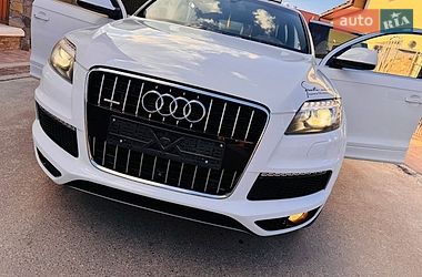 Позашляховик / Кросовер Audi Q7 2014 в Грушево