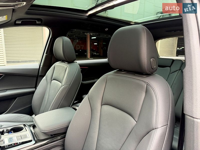Позашляховик / Кросовер Audi Q7 2025 в Києві
