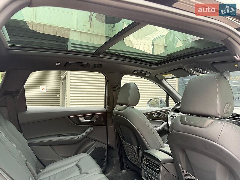 Позашляховик / Кросовер Audi Q7 2025 в Києві