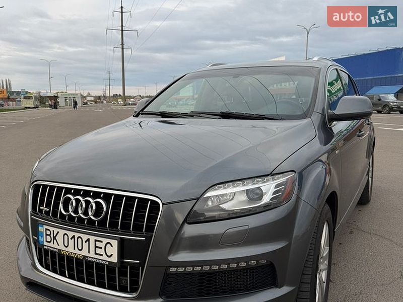Внедорожник / Кроссовер Audi Q7 2012 в Луцке