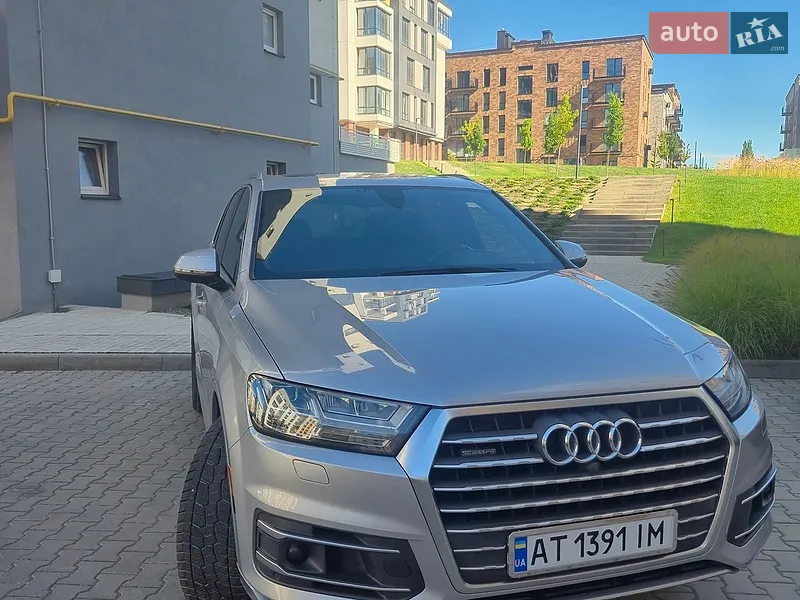 Audi Q7