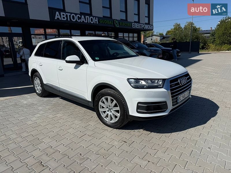 Позашляховик / Кросовер Audi Q7 2016 в Львові