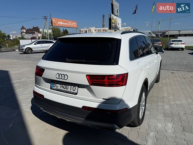 Позашляховик / Кросовер Audi Q7 2016 в Львові