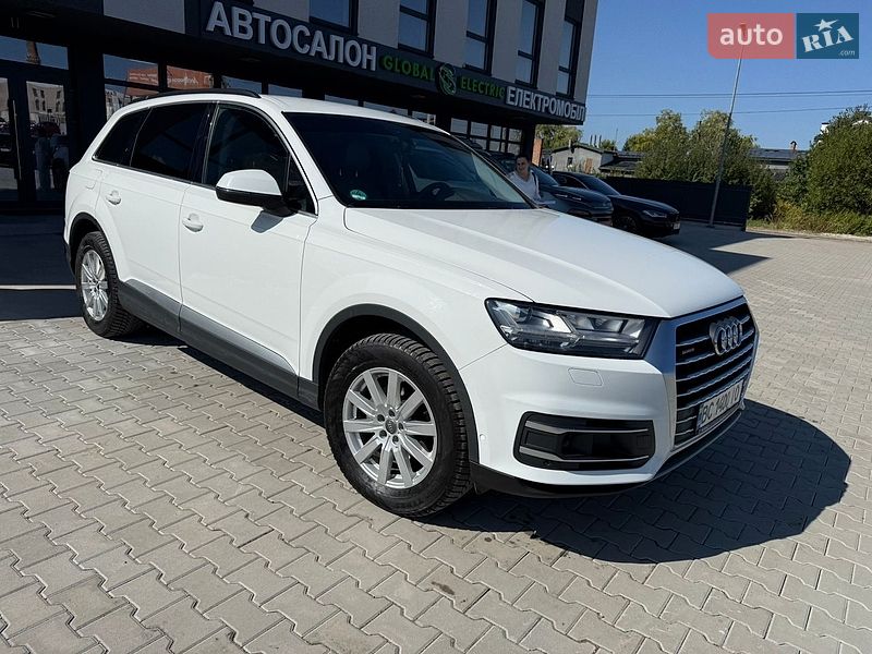 Позашляховик / Кросовер Audi Q7 2016 в Львові