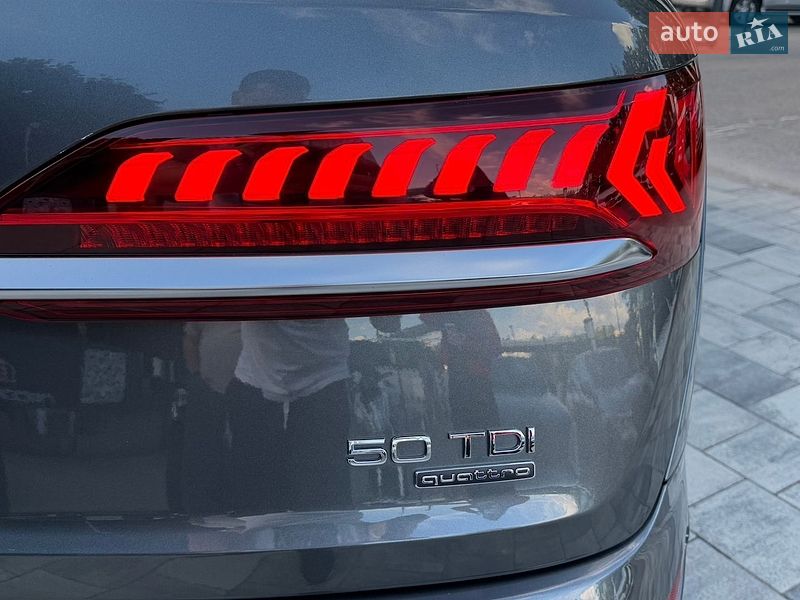 Позашляховик / Кросовер Audi Q7 2020 в Вінниці
