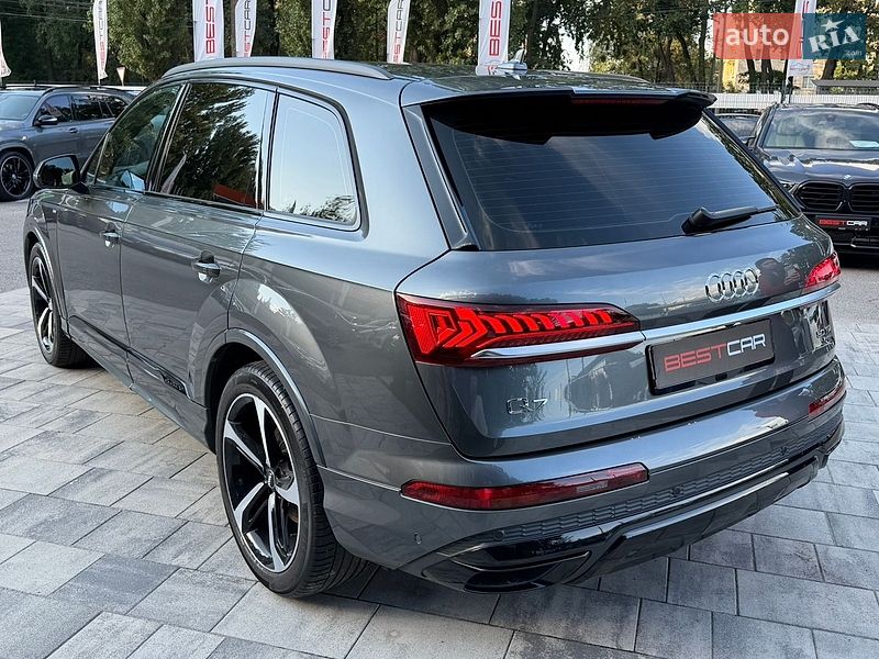 Позашляховик / Кросовер Audi Q7 2020 в Вінниці