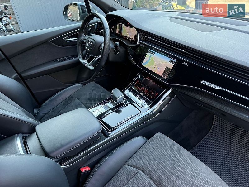 Позашляховик / Кросовер Audi Q7 2020 в Вінниці