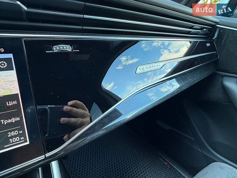 Позашляховик / Кросовер Audi Q7 2020 в Вінниці