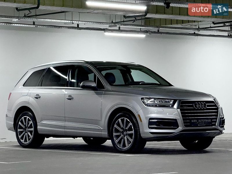 Позашляховик / Кросовер Audi Q7 2016 в Києві