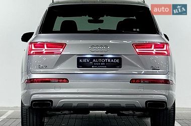 Позашляховик / Кросовер Audi Q7 2016 в Києві
